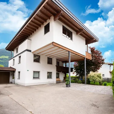 In Near Spieljochbahn Apartment *