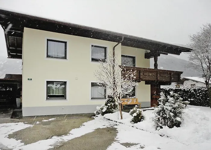 Apartment In Near Spieljochbahn