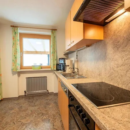 In Near Spieljochbahn アパート *